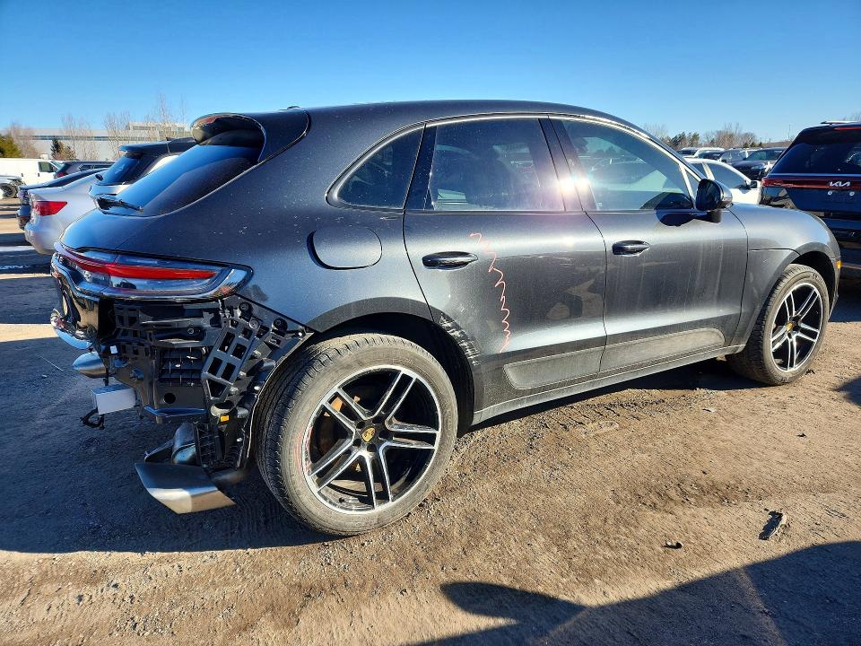 47403386 :رقم المزاد ، WP1AA2A58MLB07095 vin ، 2021 Porsche Macan مزاد بيع