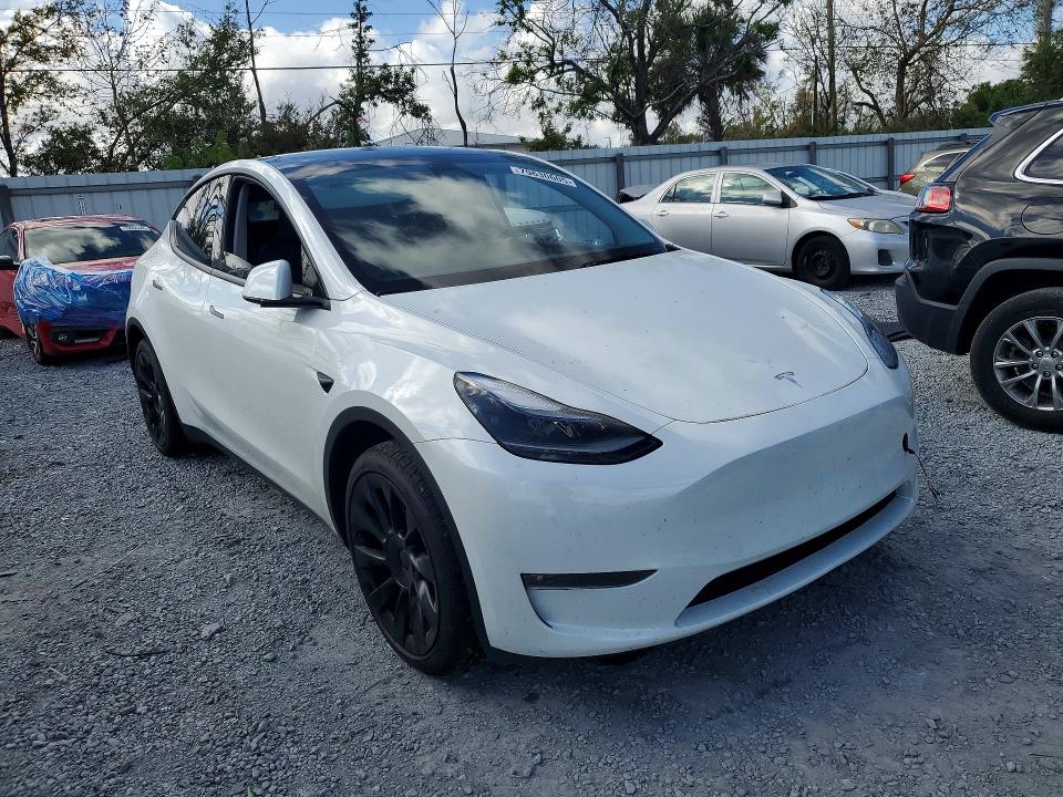 2025 Tesla Model Y მანქანა იყიდება აუქციონზე, vin: 7SAYGAEE2SF227884, აუქციონის ნომერი: 79630605