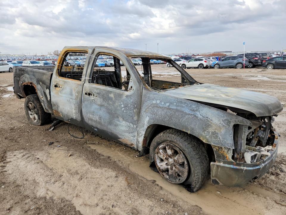 41743456 :رقم المزاد ، 3GTEK133X9G130002 vin ، 2009 Gmc Sierra مزاد بيع