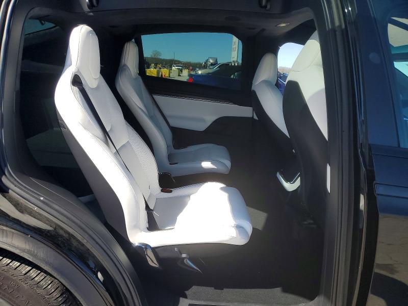 Продажа на аукционе авто 2025 Tesla Model X, vin: 7SAXCBE69SF467598, номер лота: 41990366