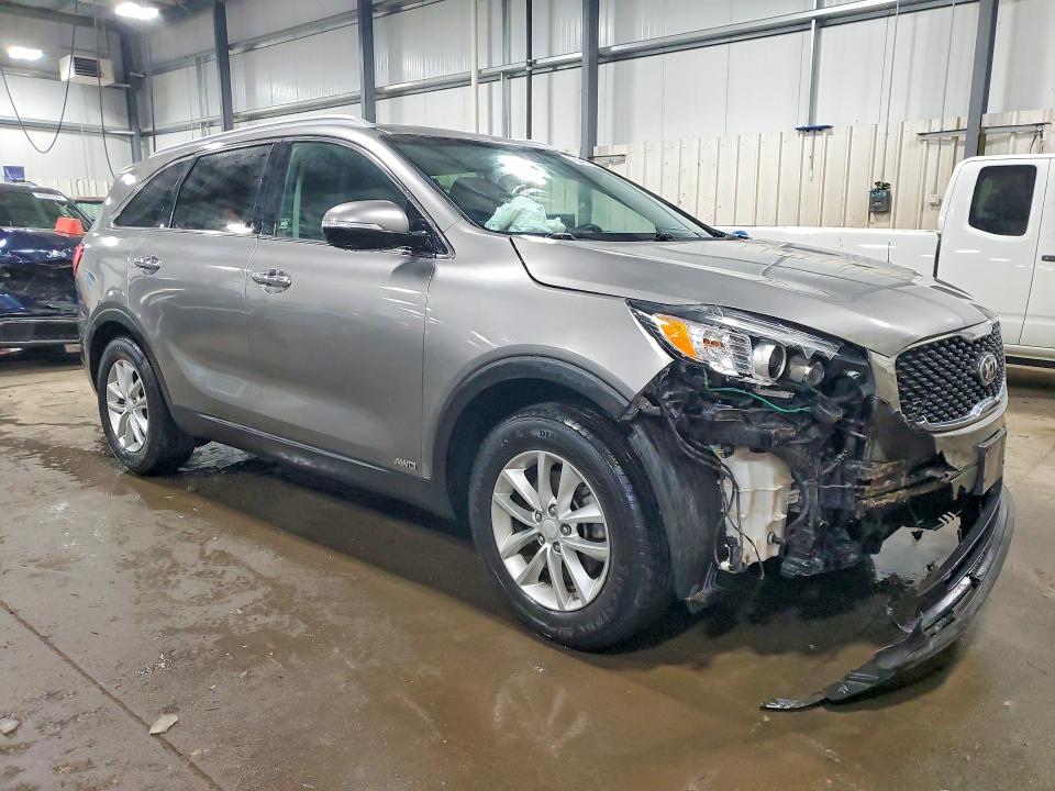 2016 Kia Sorento მანქანა იყიდება აუქციონზე, vin: 5XYPGDA38GG037604, აუქციონის ნომერი: 45949496