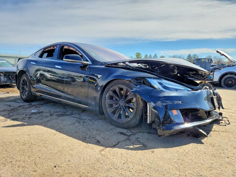 Продаж на аукціоні авто 2017 Tesla Model S, vin: 5YJSA1E2XHF190831, номер лоту: 45878686