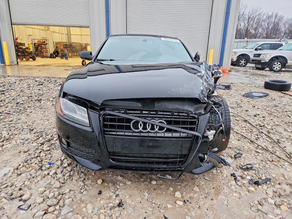 Продаж на аукціоні авто 2011 Audi A5, vin: WAULFAFR0BA056425, номер лоту: 45643716