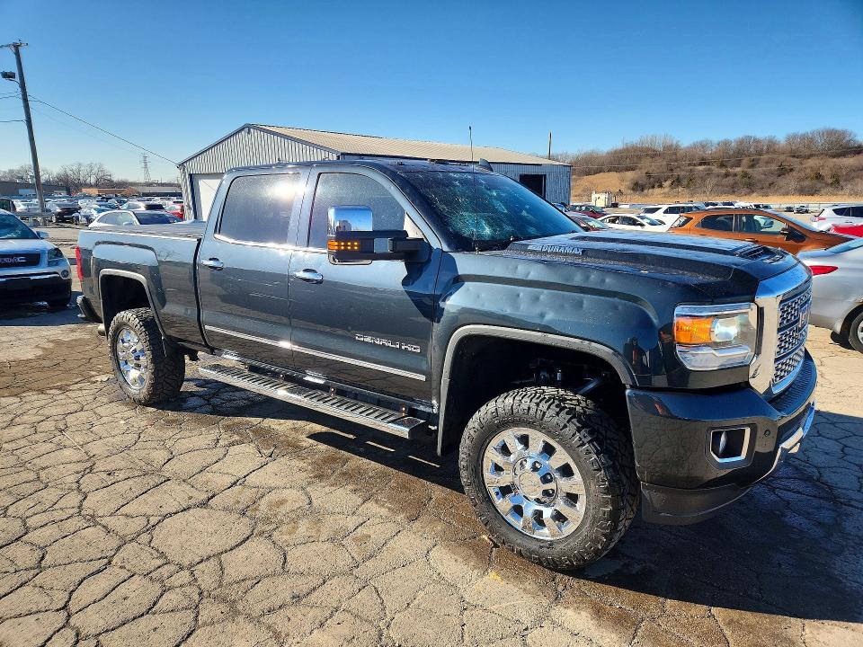 Aukcja sprzedaży 2018 Gmc Sierra, vin: 1GT12UEY8JF152143, numer aukcji: 47316576