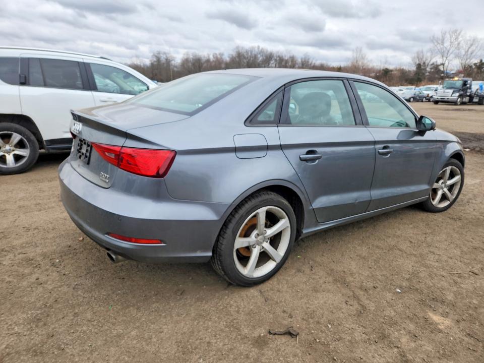 46646446 :رقم المزاد ، WAUBFGFF4F1112098 vin ، 2015 Audi A3 مزاد بيع