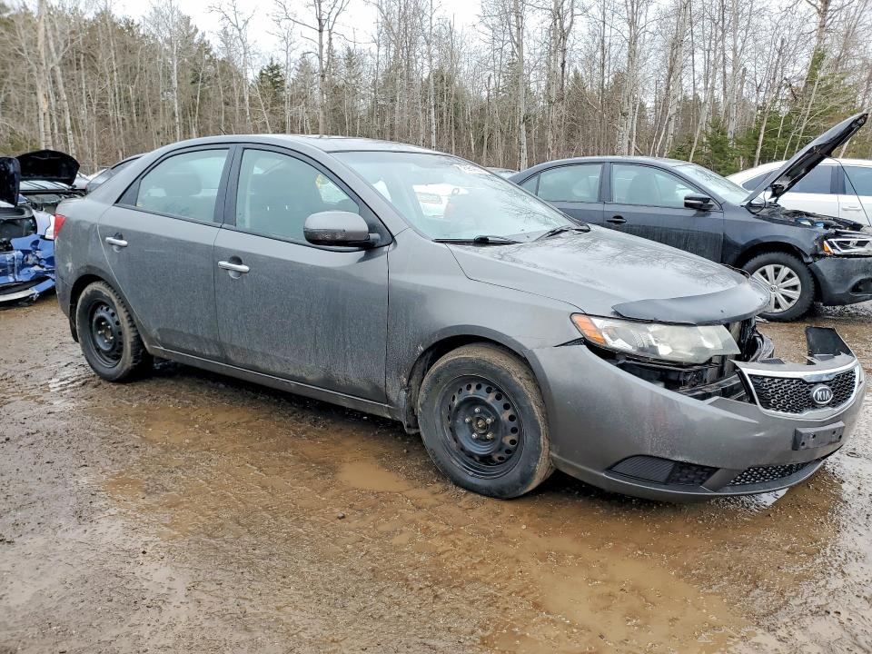 45954886 :رقم المزاد ، KNAFU4A28D5700697 vin ، 2013 Kia Forte مزاد بيع