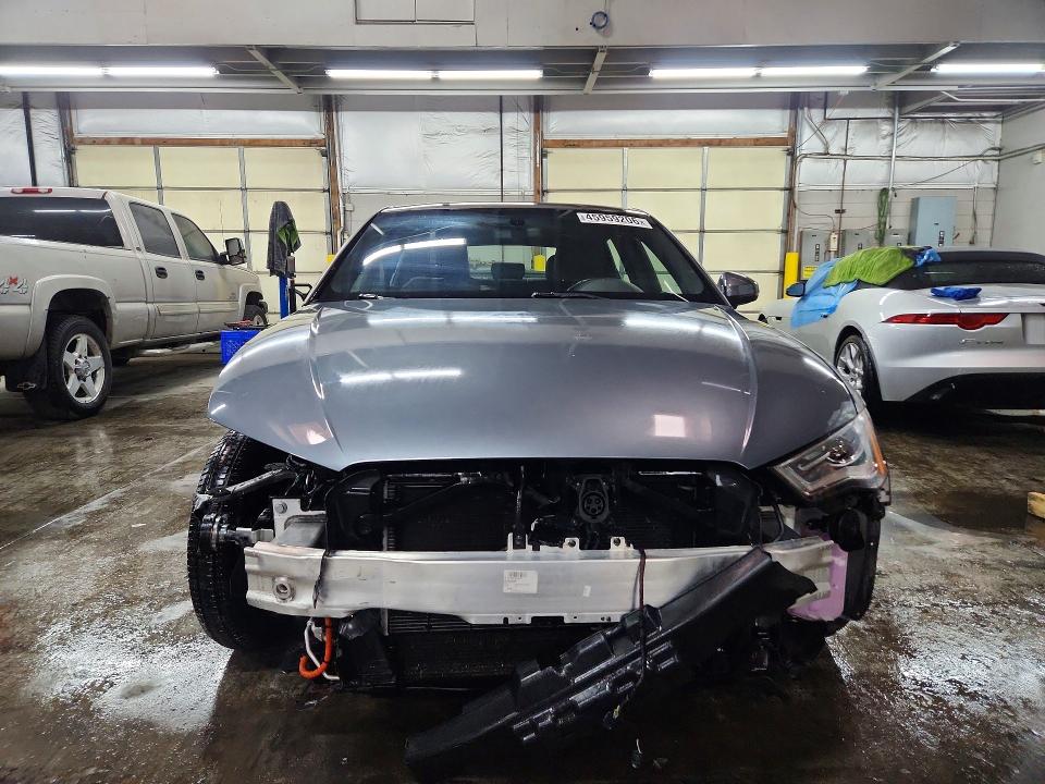 45959206 :رقم المزاد ، WAUUPBFF8GA125754 vin ، 2016 Audi A3 مزاد بيع