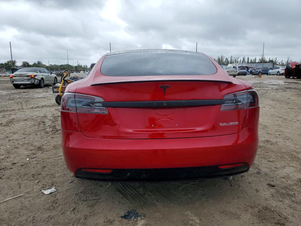 45830596 :رقم المزاد ، 5YJSA1E45LF366906 vin ، 2020 Tesla Model S مزاد بيع