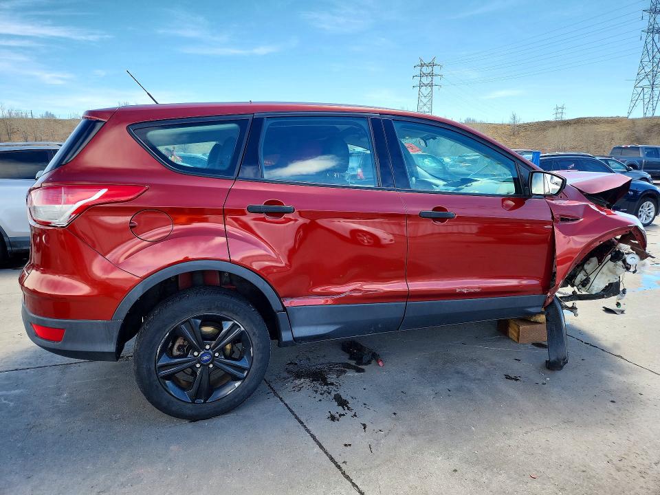 46390716 :رقم المزاد ، 1FMCU0F73GUC78962 vin ، 2016 Ford Escape مزاد بيع