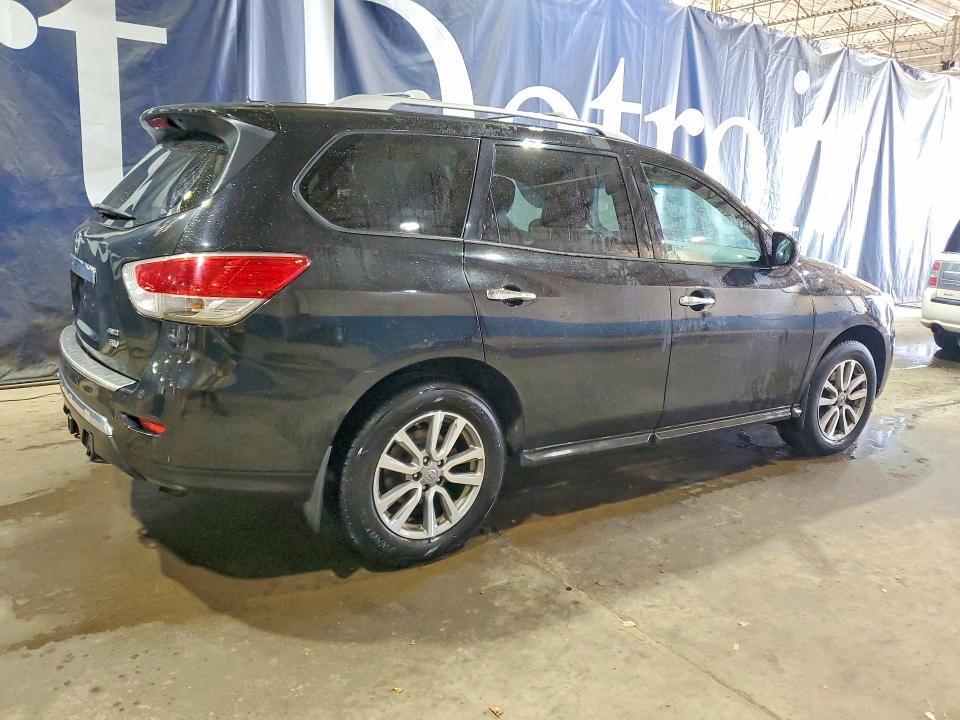 47477886 :رقم المزاد ، 5N1AR2MM8GC604340 vin ، 2016 Nissan Pathfinder مزاد بيع