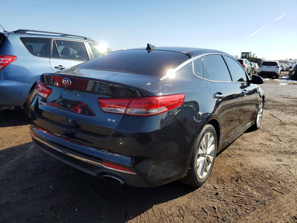 46323416 :رقم المزاد ، 5XXGU4L34HG176110 vin ، 2017 Kia Optima مزاد بيع
