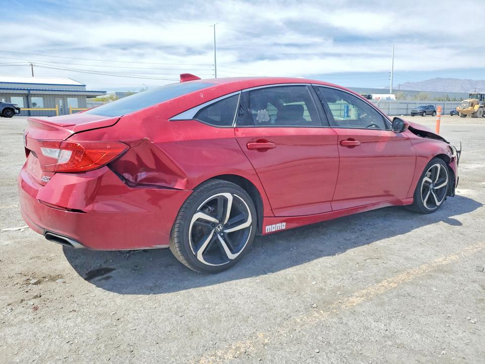 49030446 :رقم المزاد ، 1HGCV2F35JA042379 vin ، 2018 Honda Accord مزاد بيع