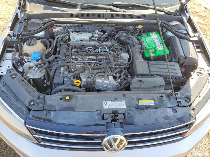 47761876 :رقم المزاد ، 3VWLA7AJ8FM244024 vin ، 2015 Volkswagen Jetta مزاد بيع