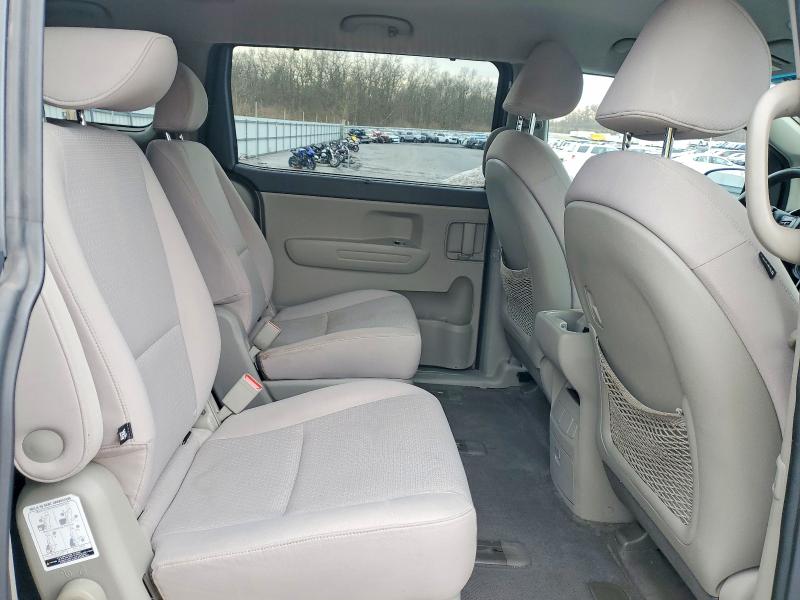 2016 Kia Sedona მანქანა იყიდება აუქციონზე, vin: KNDMB5C18G6093743, აუქციონის ნომერი: 46136786