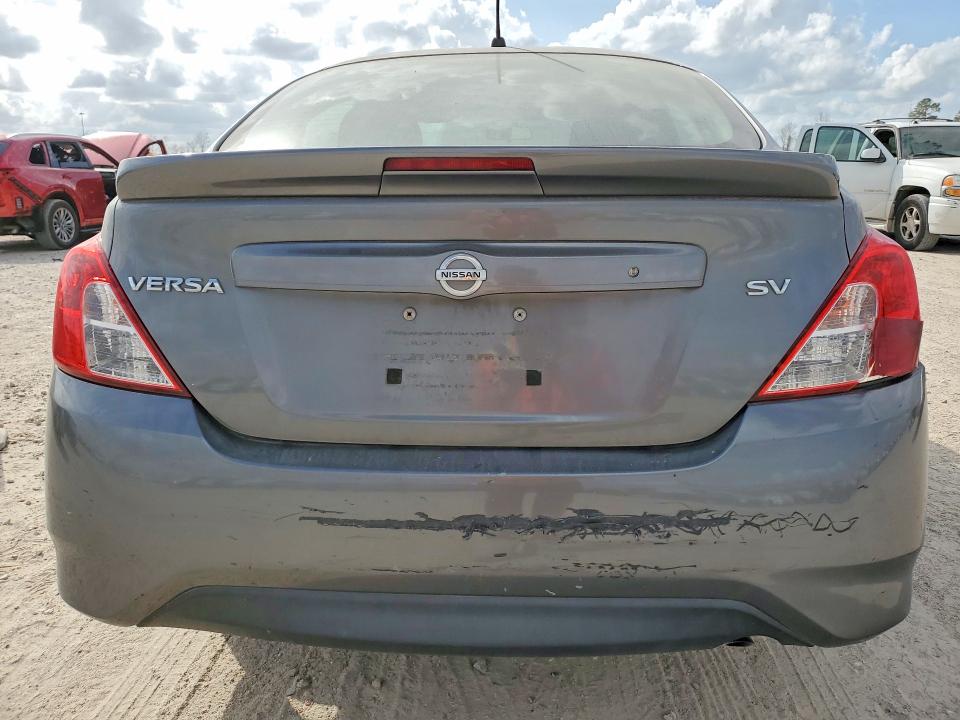 41644316 :رقم المزاد ، 3N1CN7APXHL861531 vin ، 2017 Nissan Versa مزاد بيع