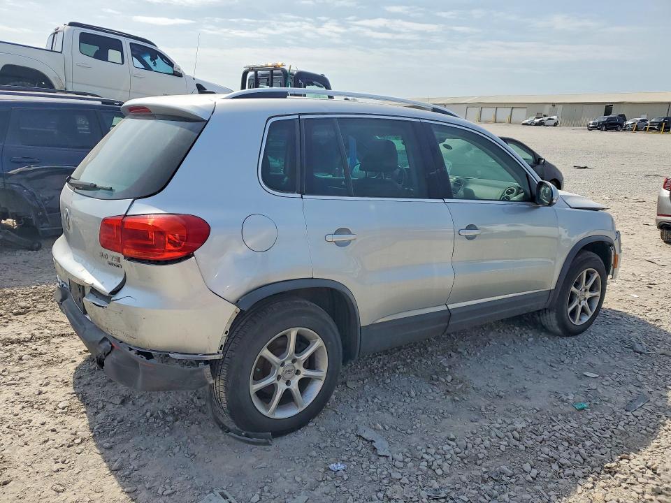 2012 Volkswagen Tiguan მანქანა იყიდება აუქციონზე, vin: WVGBV7AX1CW603809, აუქციონის ნომერი: 47427586