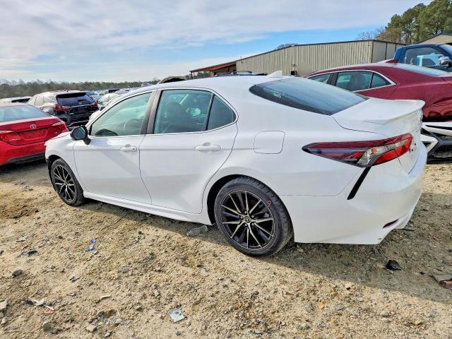 78344685 :رقم المزاد ، 4T1G11AK7NU664731 vin ، 2022 Toyota Camry مزاد بيع
