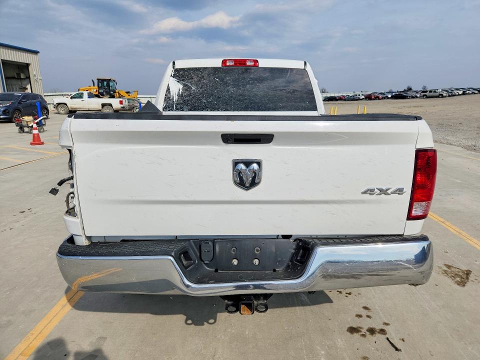 47570586 :رقم المزاد ، 1C6RR7KT8KS677485 vin ، 2019 Ram 1500 Classic مزاد بيع