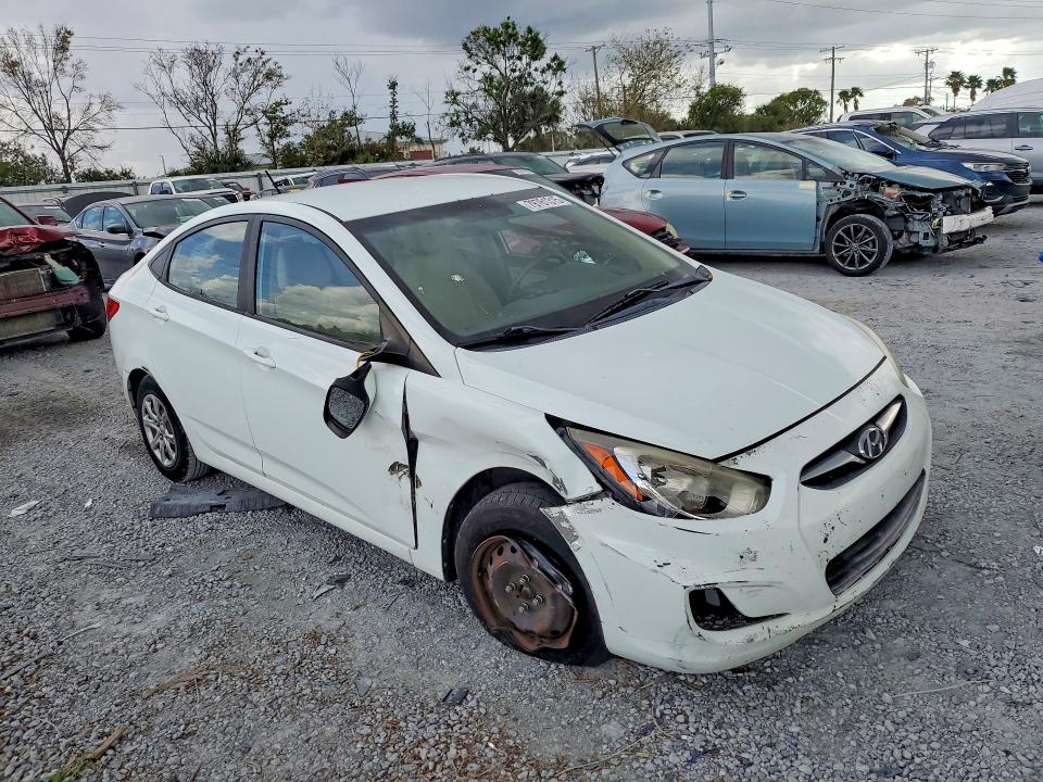 2013 Hyundai Accent მანქანა იყიდება აუქციონზე, vin: KMHCT4AE8DU368281, აუქციონის ნომერი: 53786566