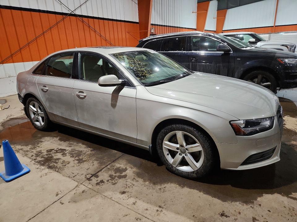 2013 Audi A4 მანქანა იყიდება აუქციონზე, vin: WAUFFCFL5DN030130, აუქციონის ნომერი: 46319046