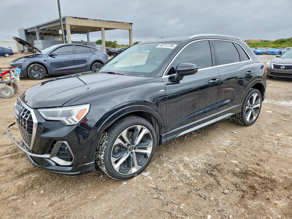 46741736 :رقم المزاد ، WA1EECF37L1027263 vin ، 2020 Audi Q3 مزاد بيع