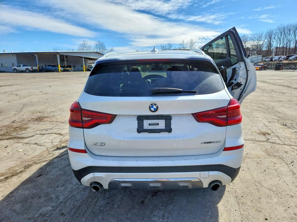 46637556 :رقم المزاد ، 5UXTR9C5XKLP76733 vin ، 2019 Bmw X3 مزاد بيع