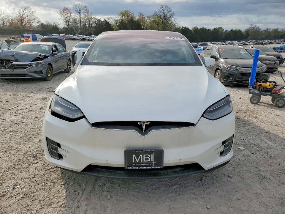 48125086 :رقم المزاد ، 5YJXCDE29LF305185 vin ، 2020 Tesla Model X مزاد بيع