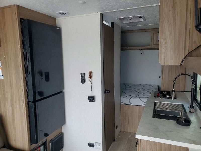 Продажа на аукционе авто 2025 Forest River Work And Play, vin: 5ZT2WPGB6SW030299, номер лота: 48146866