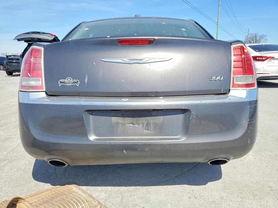 46531506 :رقم المزاد ، 2C3CCAAG8EH372960 vin ، 2014 Chrysler 300 مزاد بيع