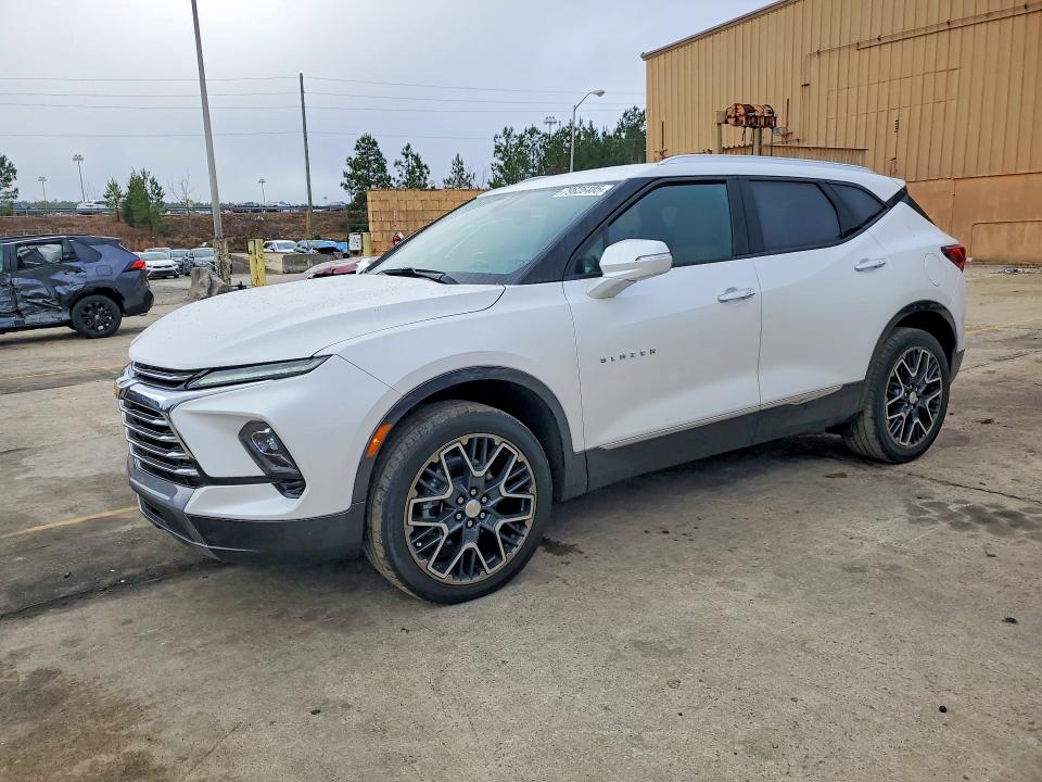 79826485 :رقم المزاد ، 3GNKBFR4XPS103643 vin ، 2023 Chevrolet Blazer مزاد بيع