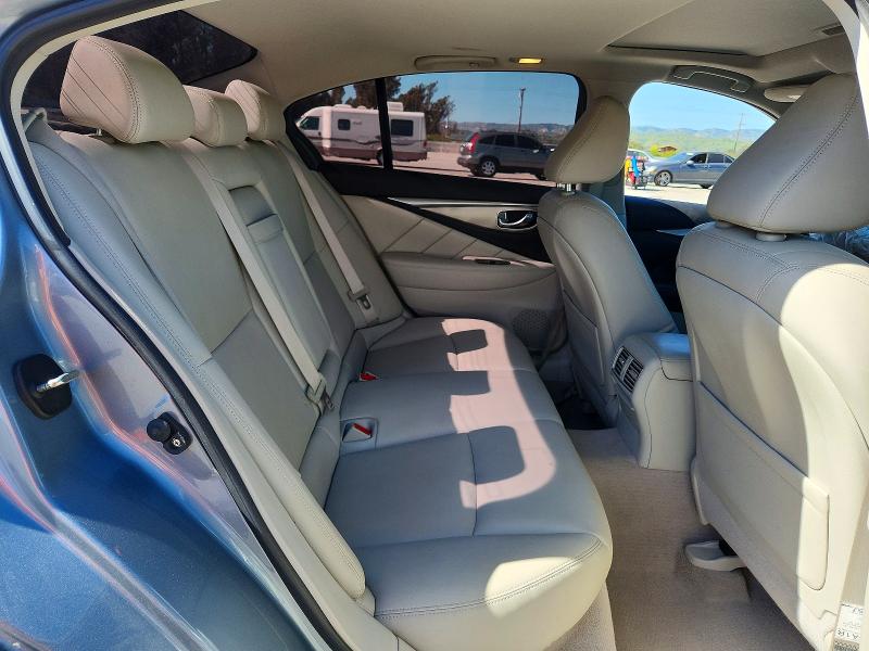 41585076 :رقم المزاد ، JN1BV7AP3FM352301 vin ، 2015 Infiniti Q50 مزاد بيع