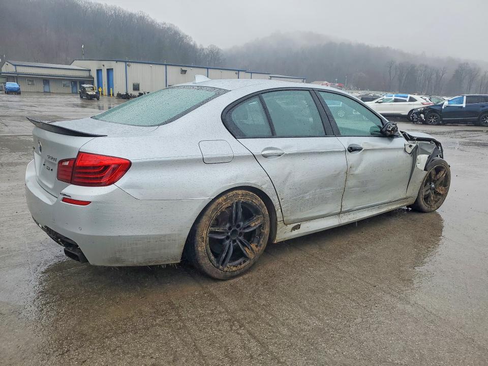 41694216 :رقم المزاد ، WBAKP9C51FD693790 vin ، 2015 Bmw 550 مزاد بيع