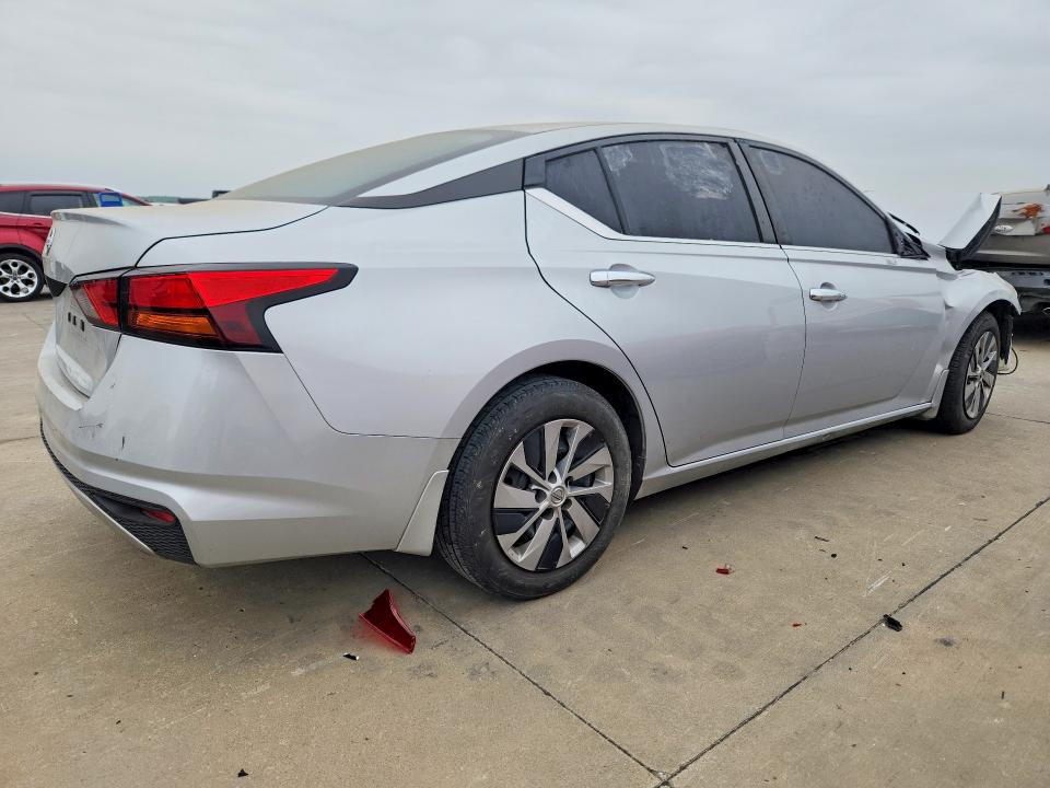 Продажа на аукционе авто 2022 Nissan Altima, vin: 1N4BL4BV3NN370049, номер лота: 47820246