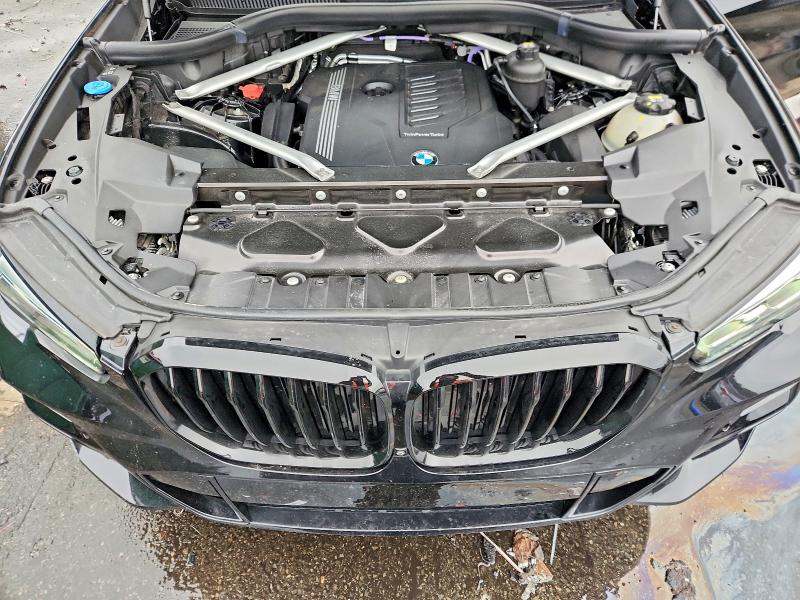 45777546 :رقم المزاد ، 5UXCR6C01M9H71944 vin ، 2021 Bmw X5 مزاد بيع