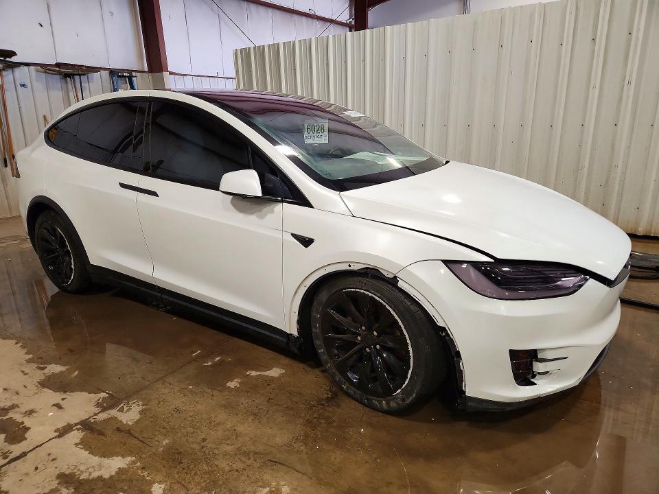 Продажа на аукционе авто 2016 Tesla Model X, vin: 5YJXCAE22GF029310, номер лота: 41802856