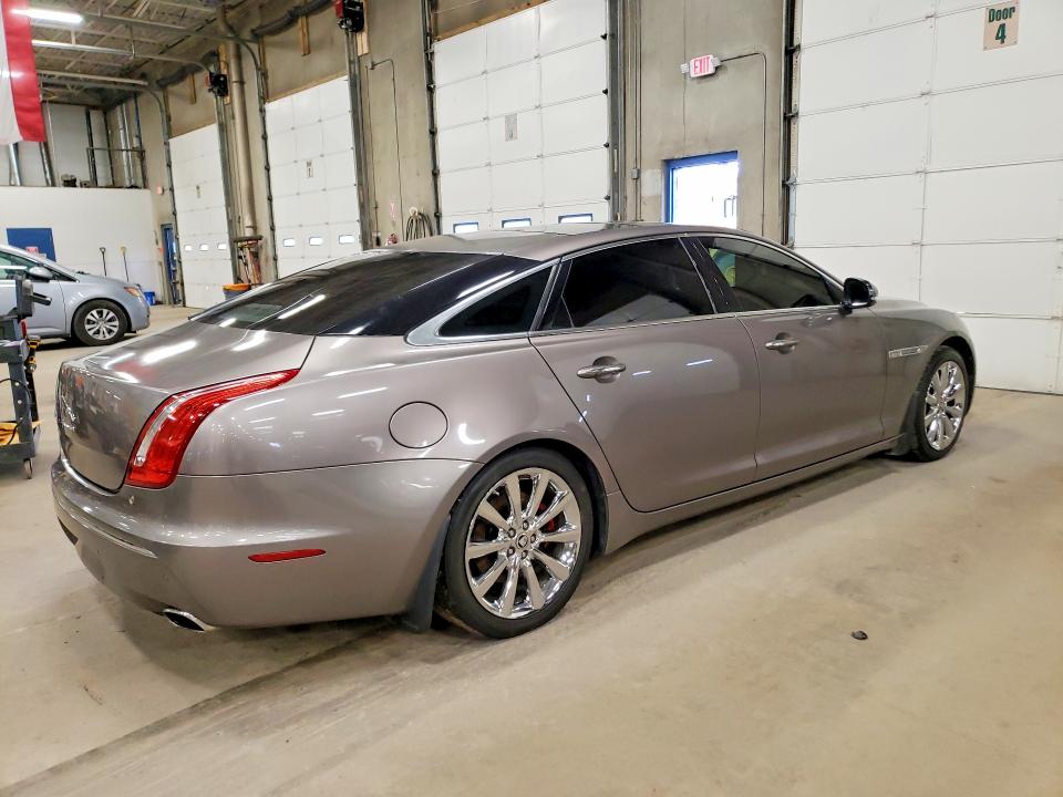 47930056 :رقم المزاد ، SAJWA2GB4BLV06749 vin ، 2011 Jaguar Xjl مزاد بيع