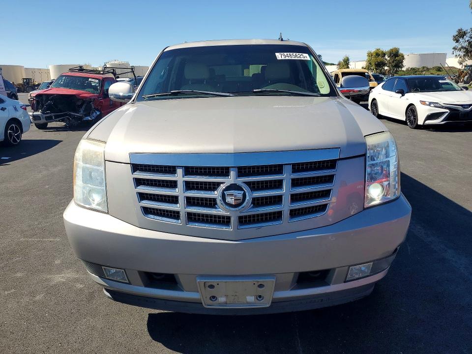 Продажа на аукционе авто 2007 Cadillac Escalade, vin: 1GYFK63857R138450, номер лота: 79485625
