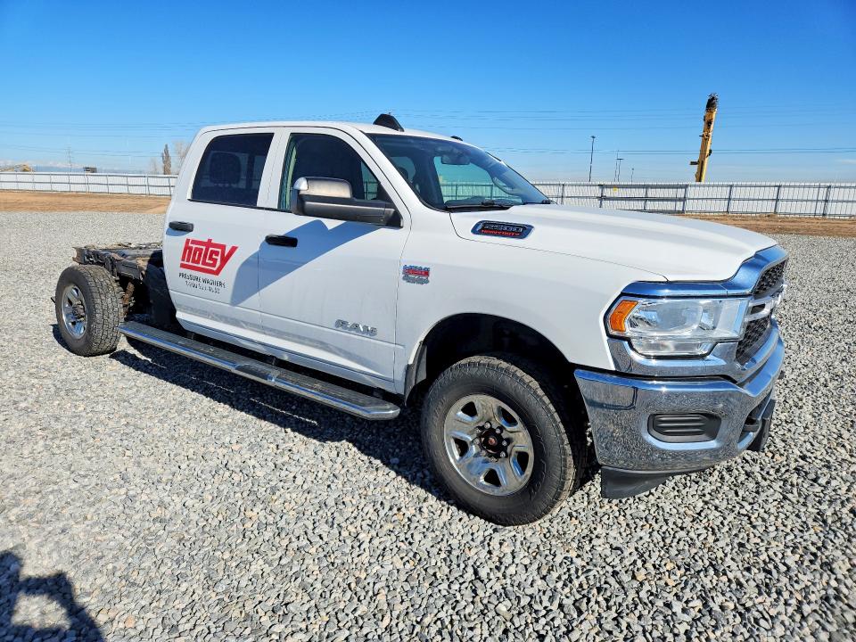 46226386 :رقم المزاد ، 3C6UR5HJ4KG628439 vin ، 2019 Ram 2500 مزاد بيع