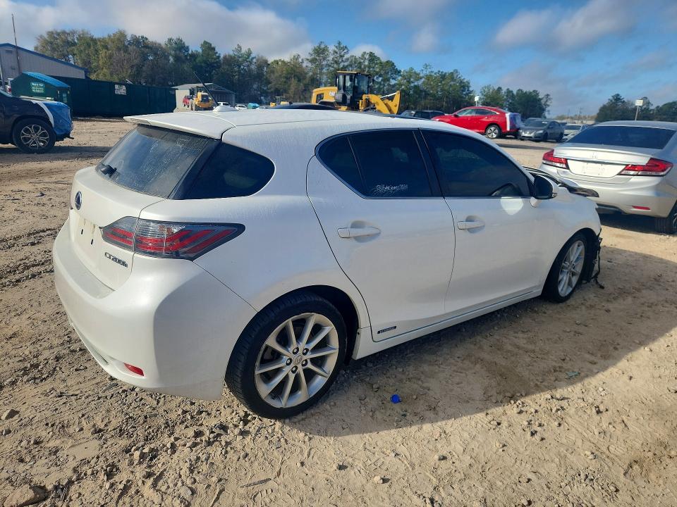 2013 Lexus Ct 200h მანქანა იყიდება აუქციონზე, vin: JTHKD5BH7D2155358, აუქციონის ნომერი: 41742876