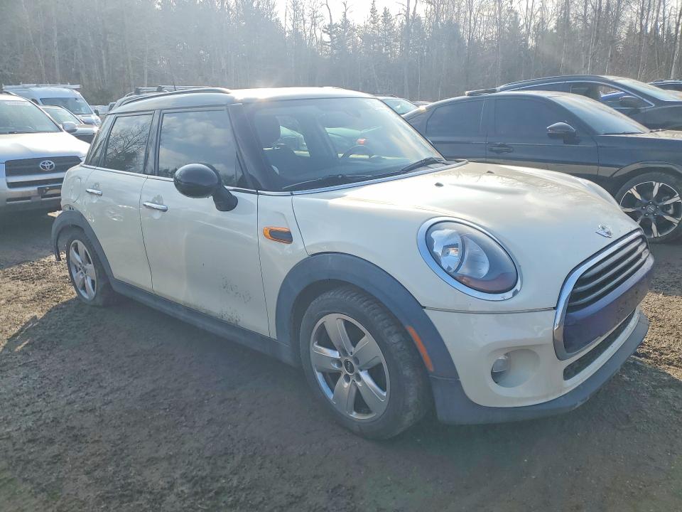 2016 Mini Cooper მანქანა იყიდება აუქციონზე, vin: WMWXU1C5XG2D08484, აუქციონის ნომერი: 79767625