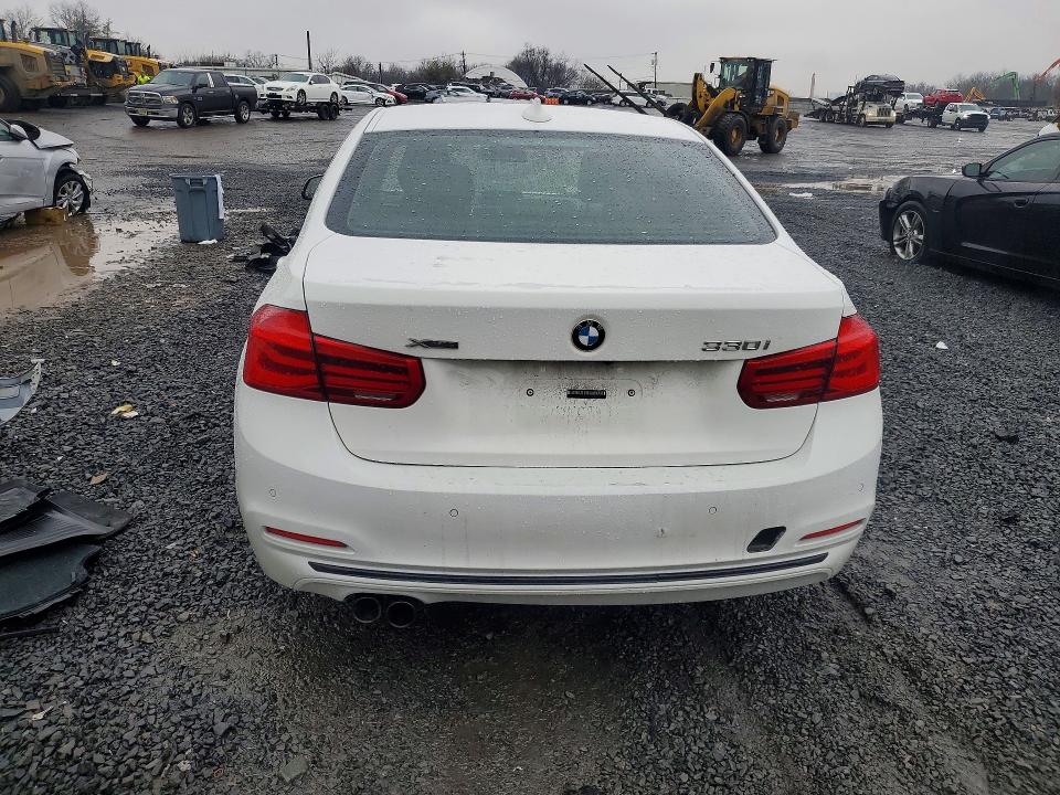 2017 Bmw 330 მანქანა იყიდება აუქციონზე, vin: WBA8D9G58HNU60497, აუქციონის ნომერი: 78684905
