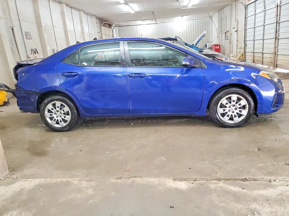 Продажа на аукционе авто 2016 Toyota Corolla, vin: 5YFBURHE7GP381766, номер лота: 47072346