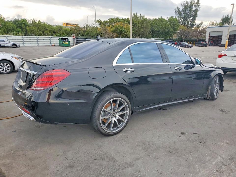 46263966 :رقم المزاد ، WDDUG6GB8JA352218 vin ، 2018 Mercedes-benz S مزاد بيع