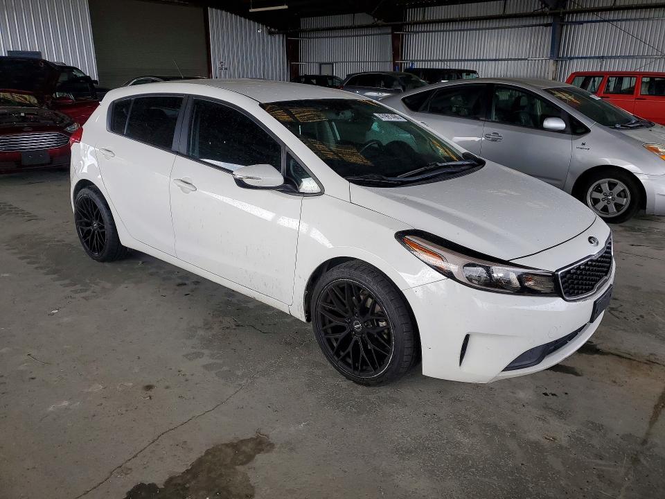 Продажа на аукционе авто 2017 Kia Forte5, vin: KNAFK5A89H5696973, номер лота: 47991496