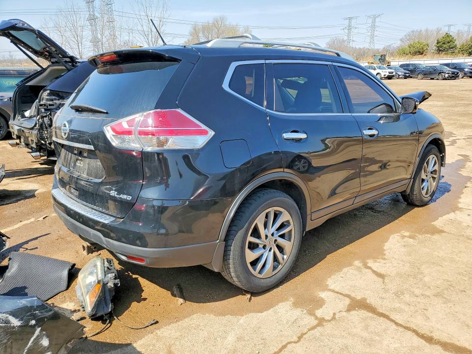 2015 Nissan Rogue მანქანა იყიდება აუქციონზე, vin: 5N1AT2MV2FC786951, აუქციონის ნომერი: 47999036