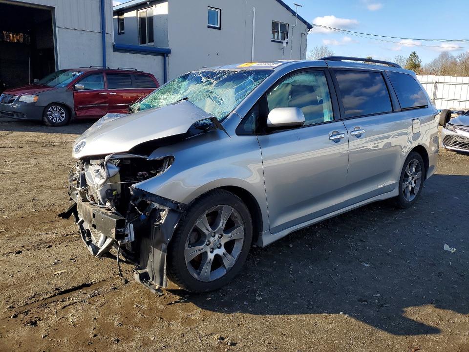 Auction sale of the 2014 Toyota Sienna, vin: 5TDXK3DC0ES519553, lot number: 46295656