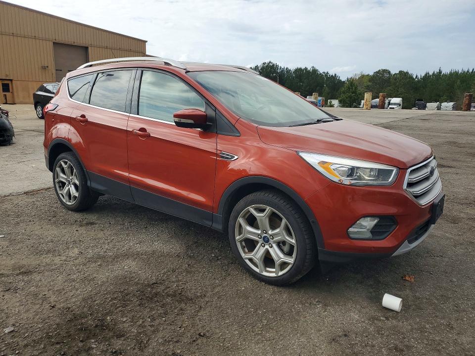 2019 Ford Escape მანქანა იყიდება აუქციონზე, vin: 1FMCU9J95KUB01321, აუქციონის ნომერი: 48249056
