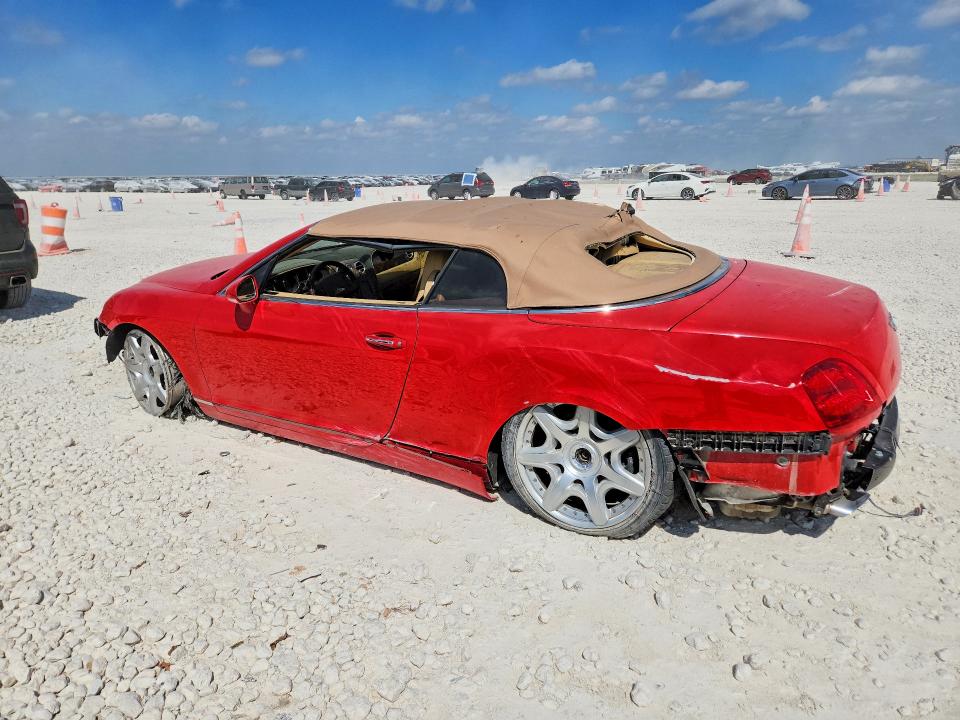 48101816 :رقم المزاد ، SCBDR33W17C044030 vin ، 2007 Bentley Continental مزاد بيع
