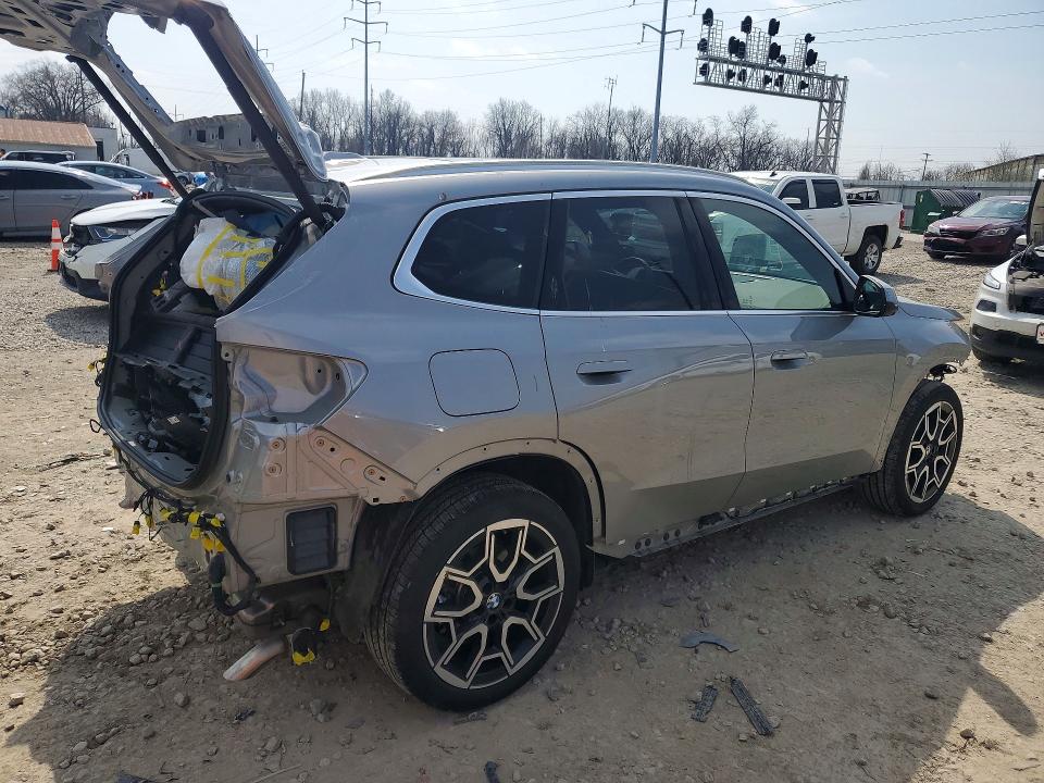 47108986 :رقم المزاد ، WBX73EF06S5387124 vin ، 2025 Bmw X1 مزاد بيع
