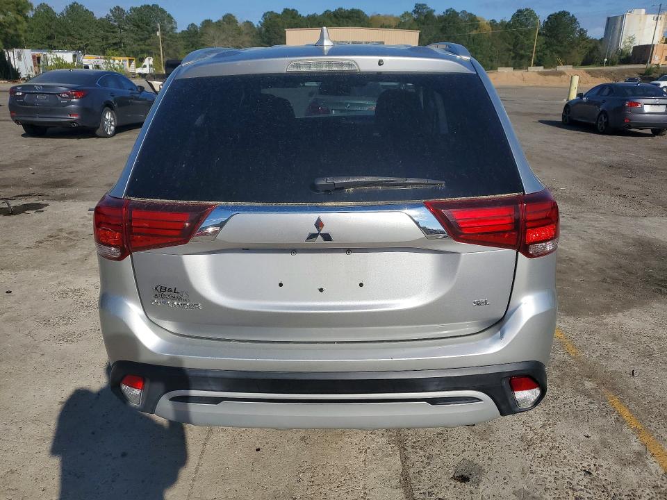 Продаж на аукціоні авто 2020 Mitsubishi Outlander, vin: JA4AD3A38LJ001005, номер лоту: 47181156
